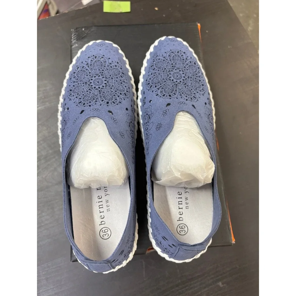 Bernie Mev TW09 Navy Laser Cut Floral Memory Foam Slip On Sneakers 37 US 6